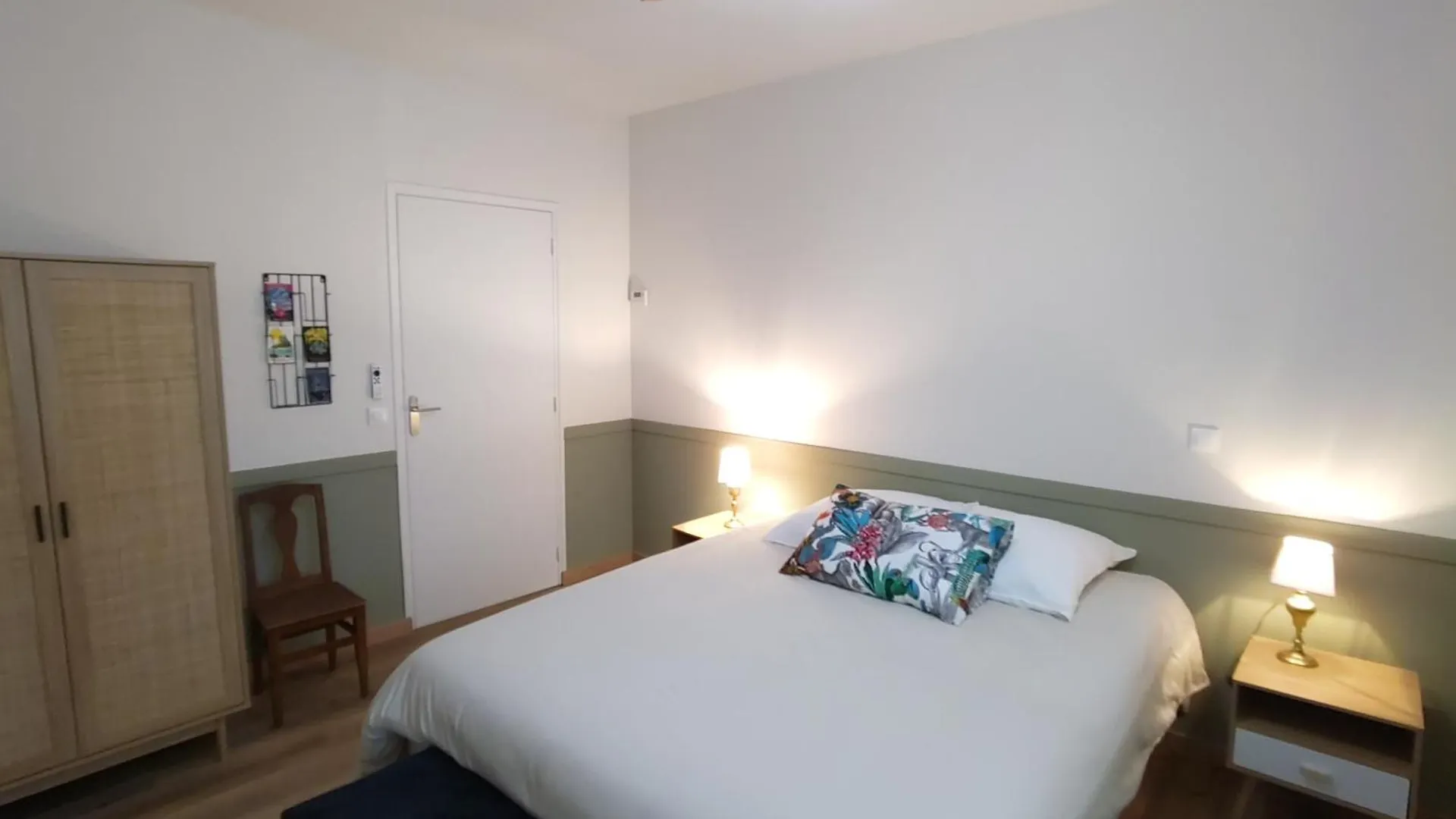 Grand Appartement Avec Jardin Bretenoux